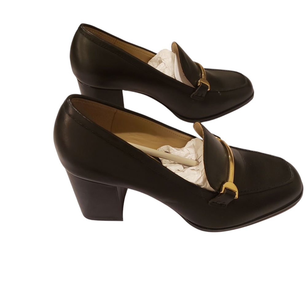 Elegant Black Loafers - Picture 2 of 5